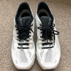 On Running Women's Cloud X, White/Black, Size 9